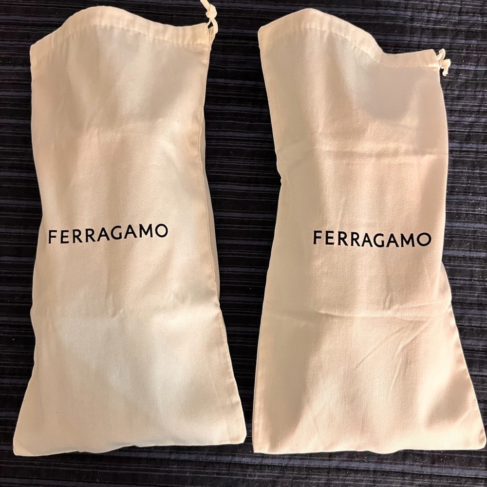 SALVATORE FERRAGAMO - Picture 3 of 16